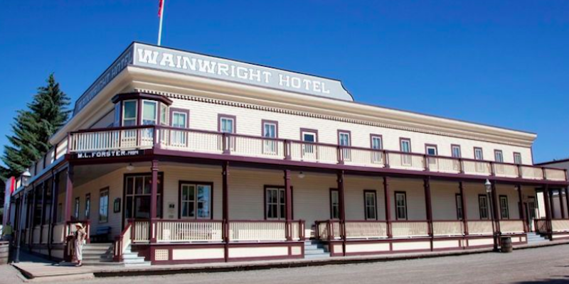 Wainwright Hotel