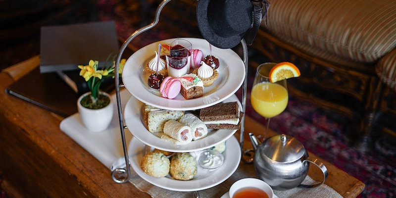 Hats & High Tea – Savour Calgary