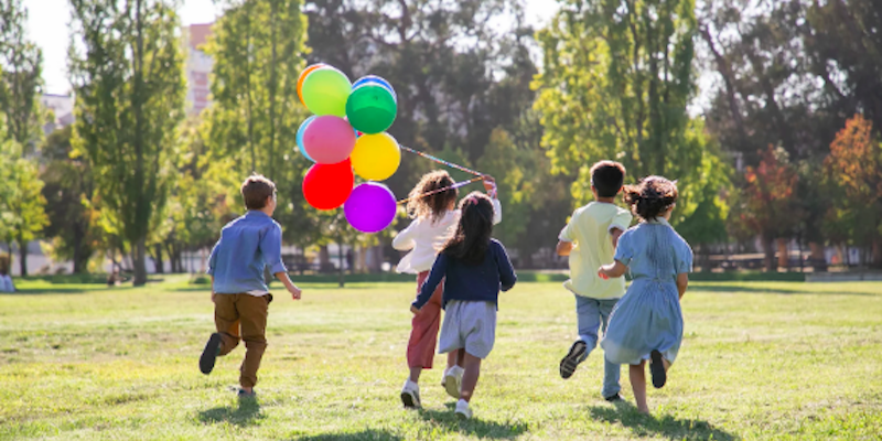 kids playing