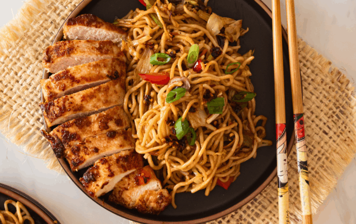 Stir-Fried Chow Mein Noodles with Grilled Chicken